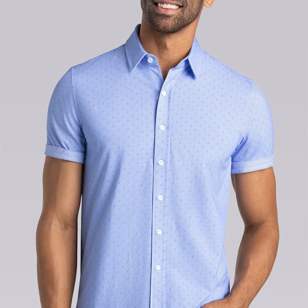 Men's Light Blue Short Sleeve Button-Up Shirt